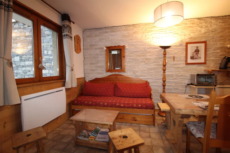 COM304M / 2 pièces - 4 personnes