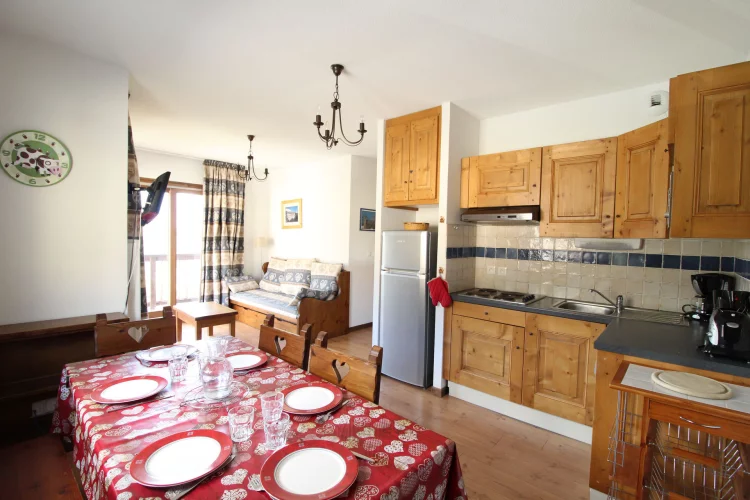 SPO008M / 3 pièces - 6 personnes